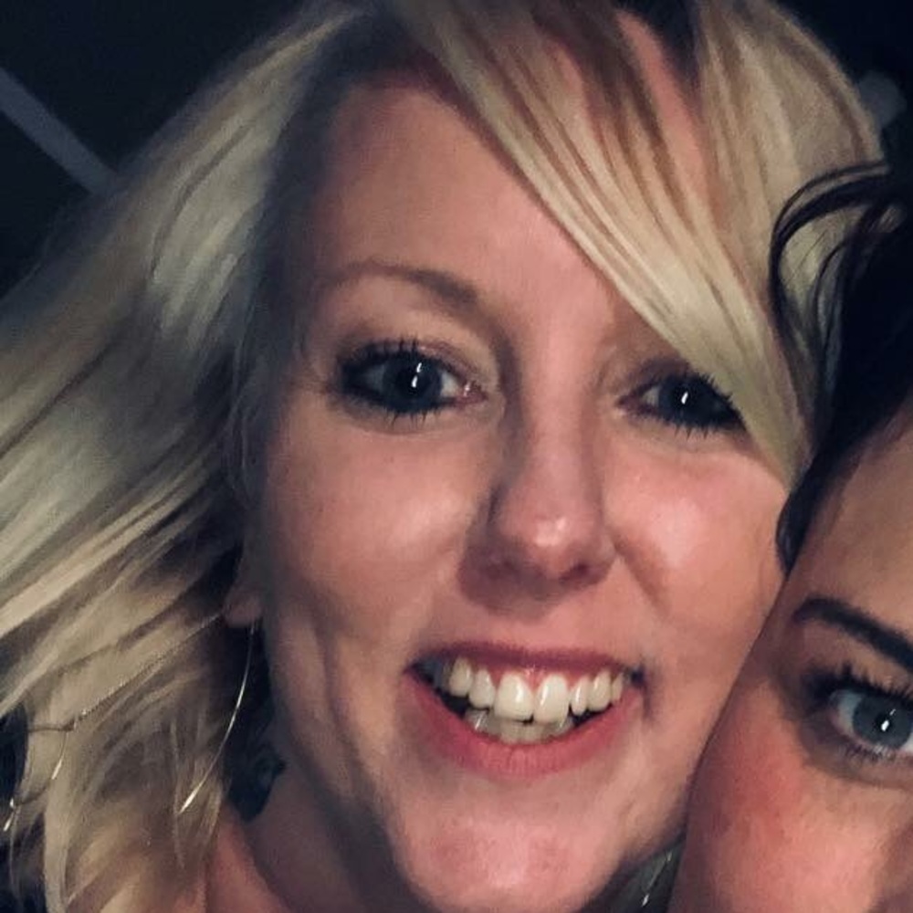 Meet your Posher, Laurie